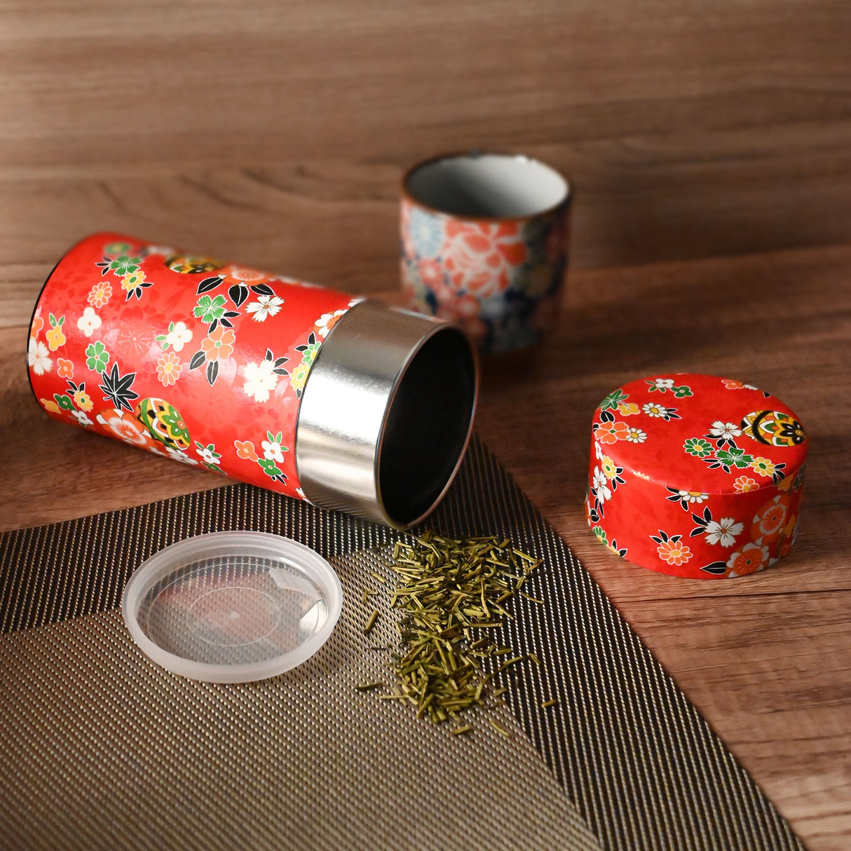 7 oz Japanese Tea Canister - Flower Red