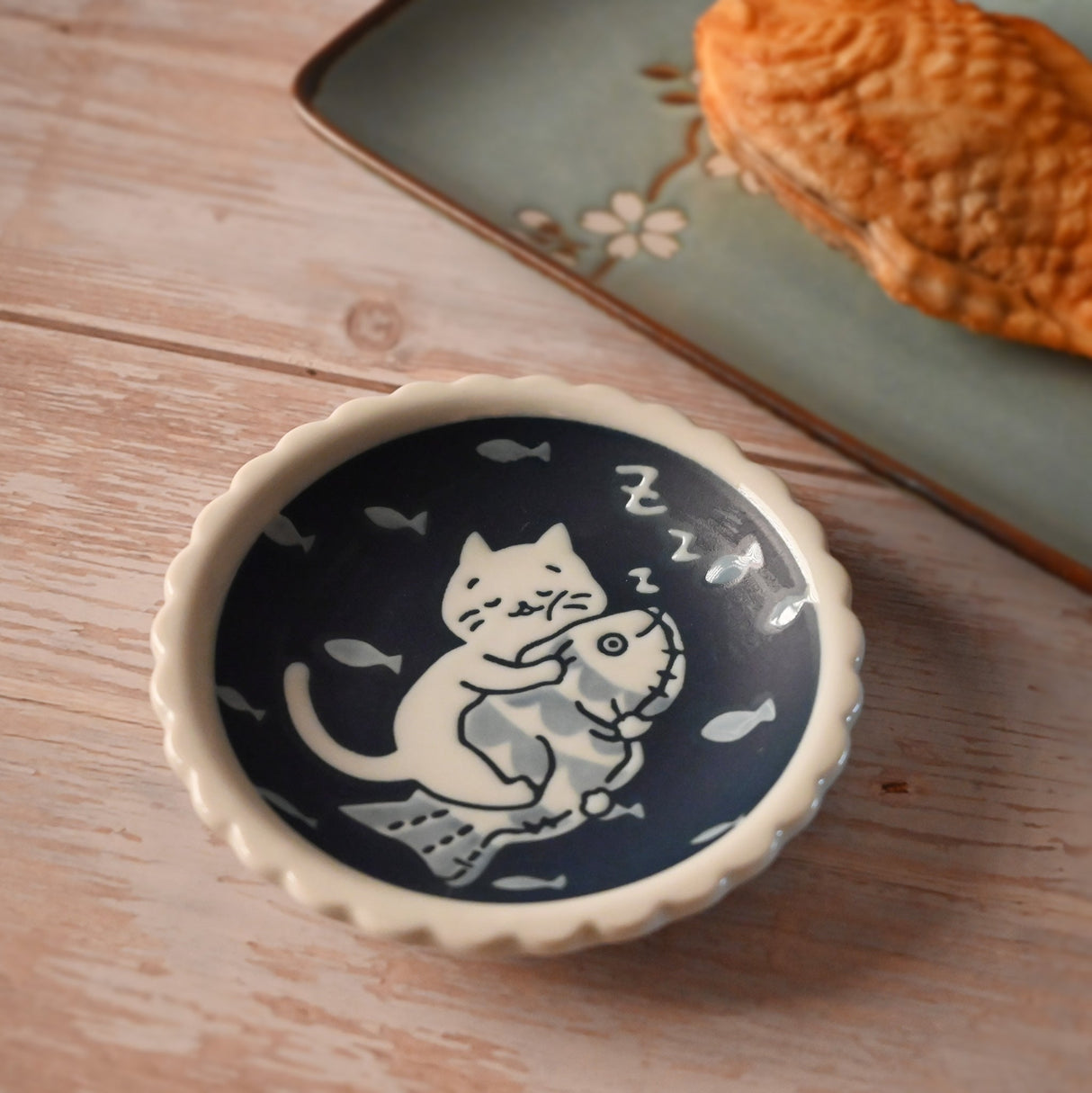 4.25" Japanese Ceramic Plate - Happy Sunday Cat