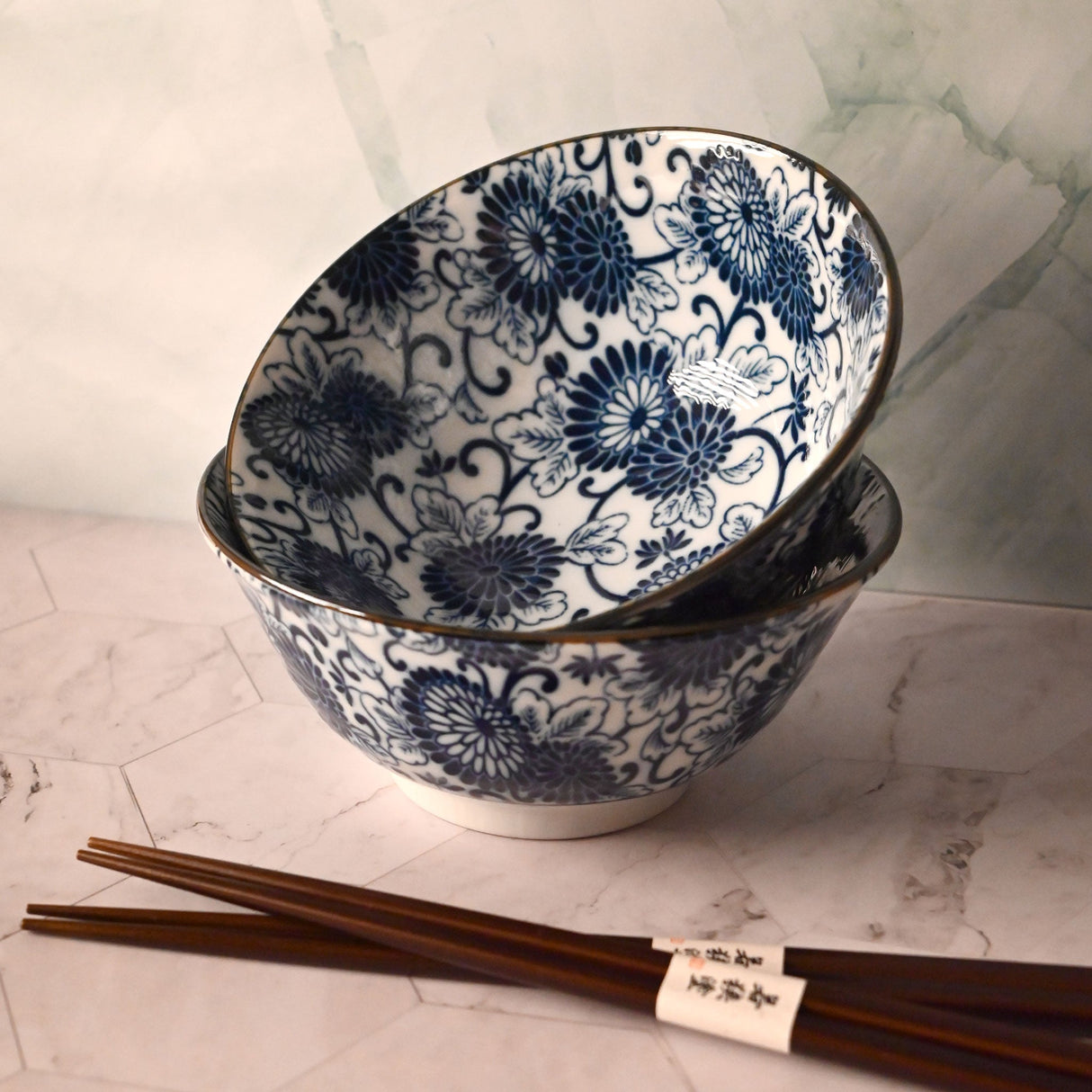 18 oz 6" Japanese 2 - Piece Bowl Gift Set with Chopsticks - Blue Kiku