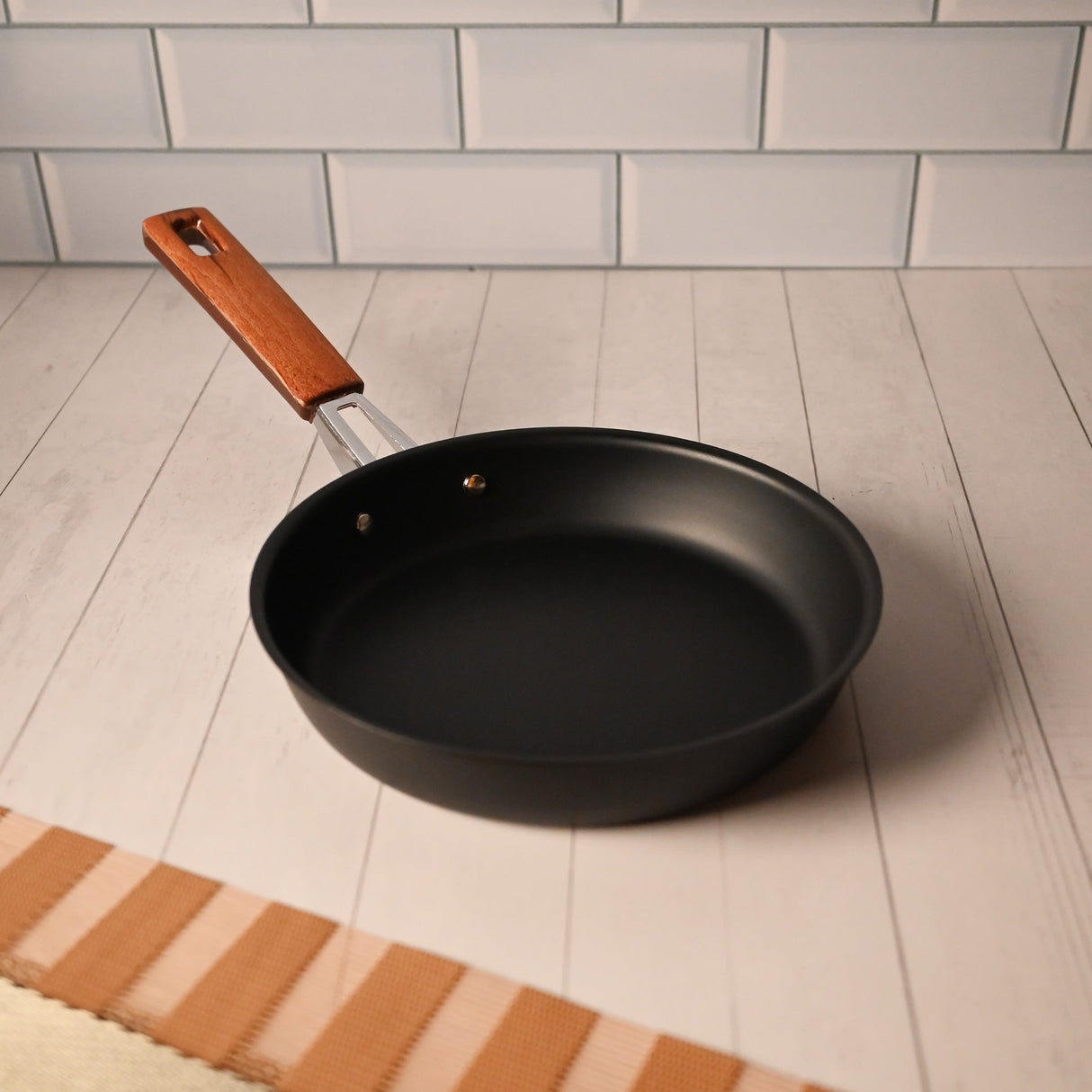 6.5" Japanese Round Iron Egg Pan with Wooden Handle