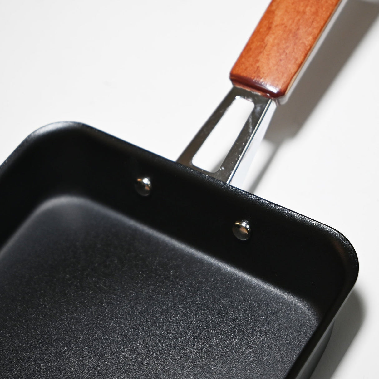 7.25" Japanese Rectangular Iron Tamagoyaki Pan with Wooden Handle