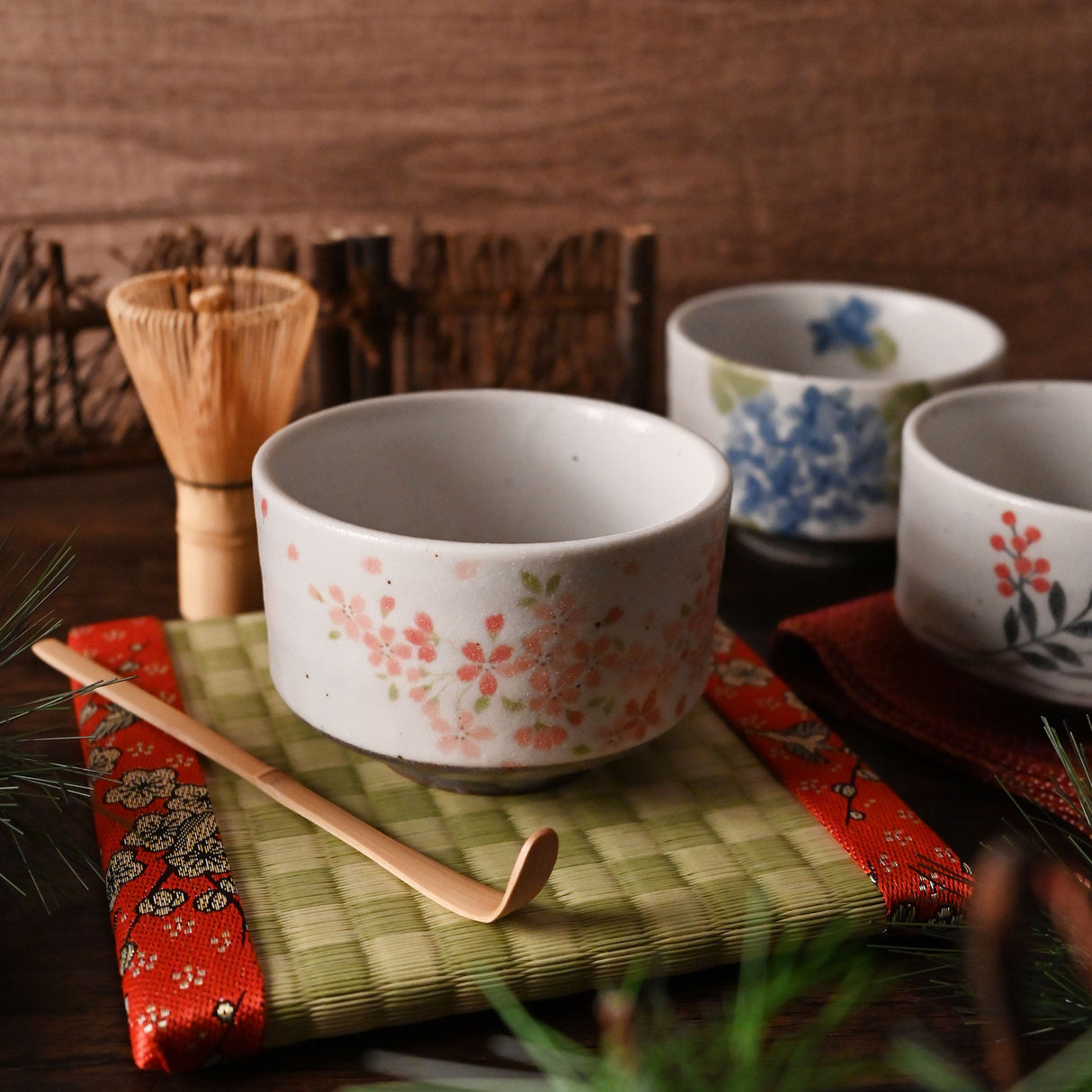 14 oz 4.5" Japanese Matcha Bowl - Sakura