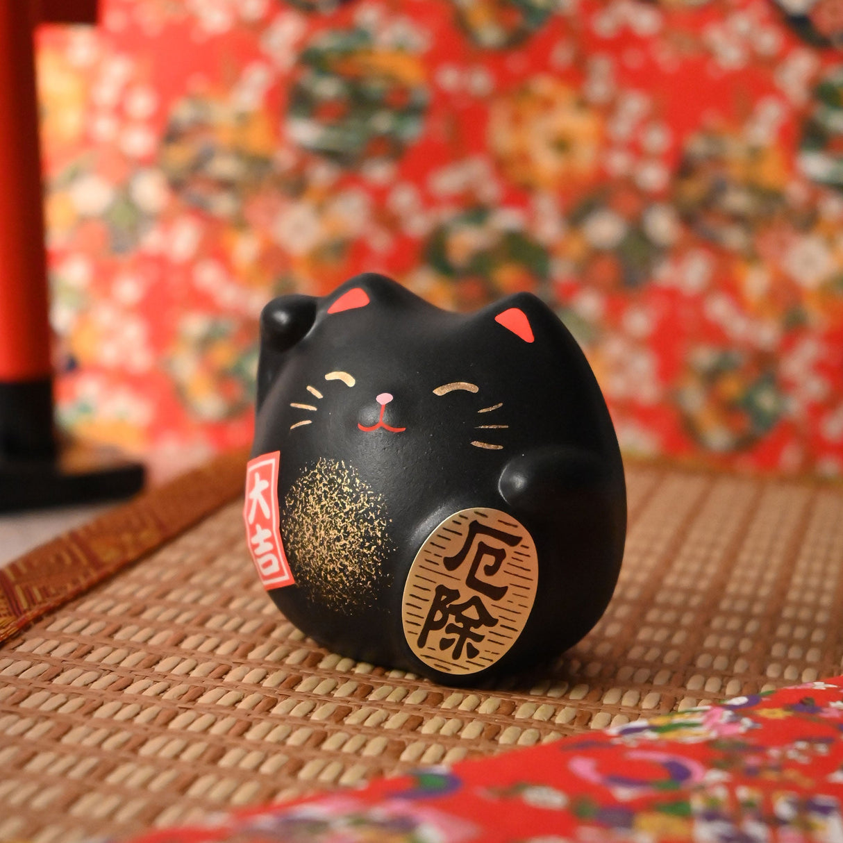 2.25" Japanese Lucky Cat Figurine - Black